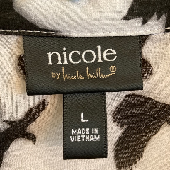 Nicole Blouse - Picture 5 of 7